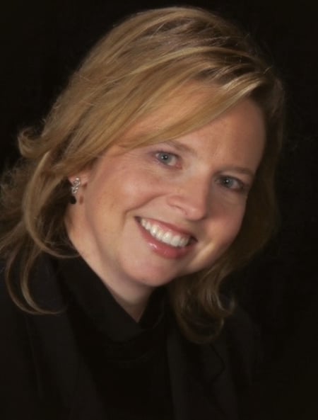 Heidi Voss headshot 